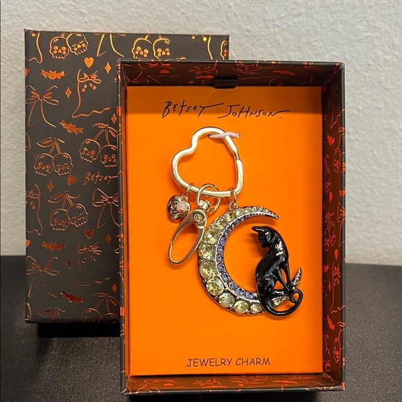 Betsey Johnson | Black Cat 🐈‍⬛ 🌙 Bag Charm - Picture 1 of 8